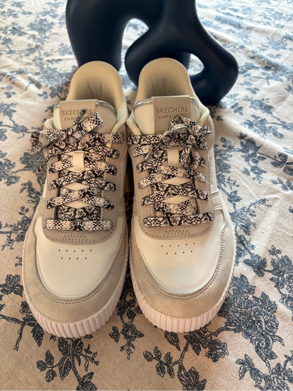 Skechers White with some sparkle on the back heel Snake-Print Low Top Sneakers